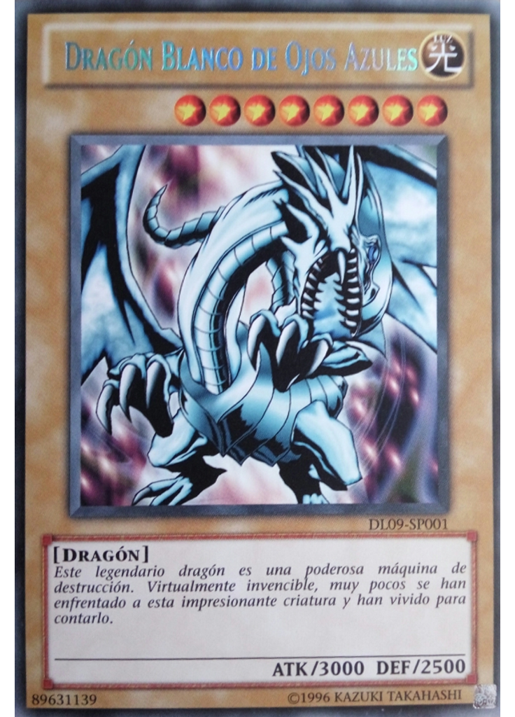 Dragón Blanco de Ojos Azules