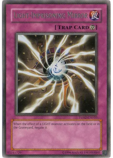 Light-Imprisoning Mirror